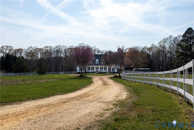 8295 Corbin Braxton Ln, Mechanicsville, VA 23111