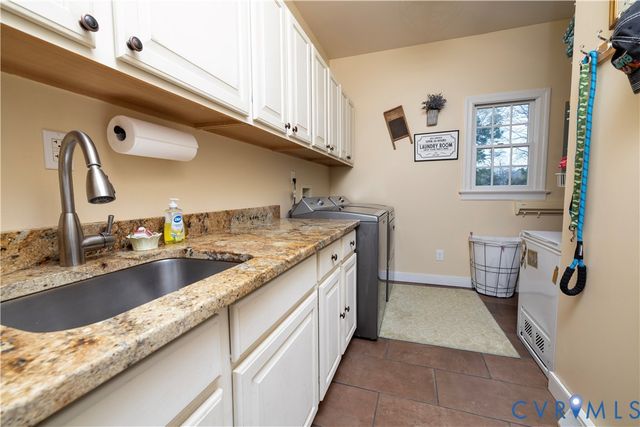 8295 Corbin Braxton Ln, Mechanicsville, VA 23111