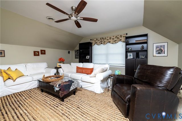 8295 Corbin Braxton Ln, Mechanicsville, VA 23111