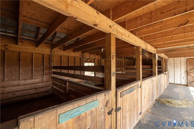 8295 Corbin Braxton Ln, Mechanicsville, VA 23111