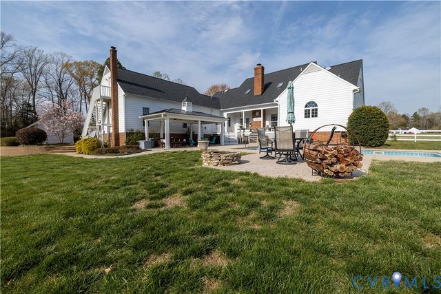 8295 Corbin Braxton Ln, Mechanicsville, VA 23111