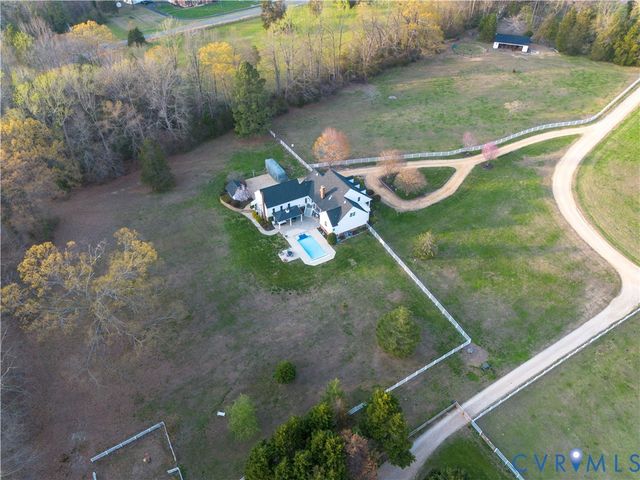 8295 Corbin Braxton Ln, Mechanicsville, VA 23111