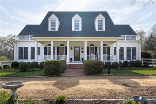 8295 Corbin Braxton Ln, Mechanicsville, VA 23111