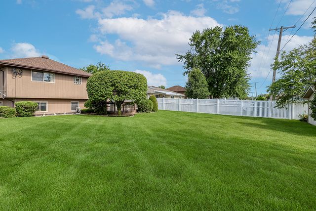 14843 Anne Court, Oak Forest, IL 60452