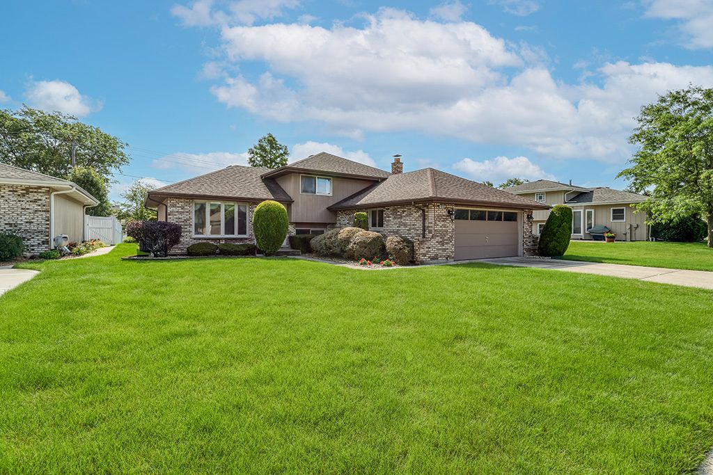 14843 Anne Court, Oak Forest, IL 60452