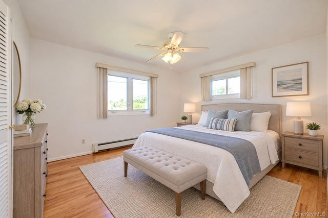 957 N Fulton Avenue, Lindenhurst, NY 11757