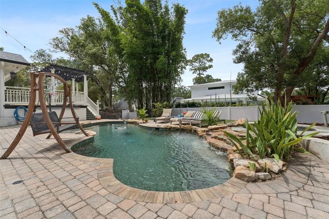 241 W LAKE SUE AVENUE, Winter Park, FL 32789