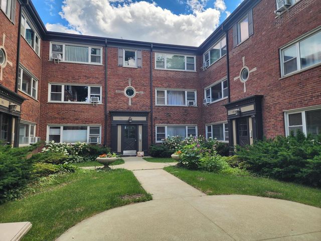 1318 Central Street 1N, Evanston, IL 60201