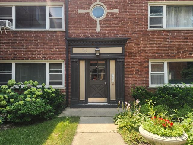 1318 Central Street 1N, Evanston, IL 60201