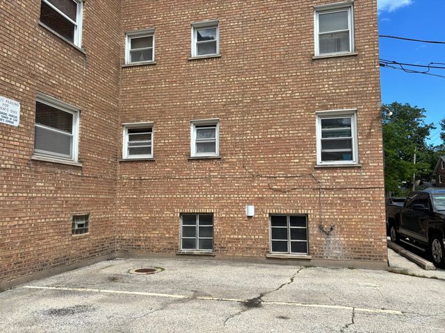 1318 Central Street 1N, Evanston, IL 60201