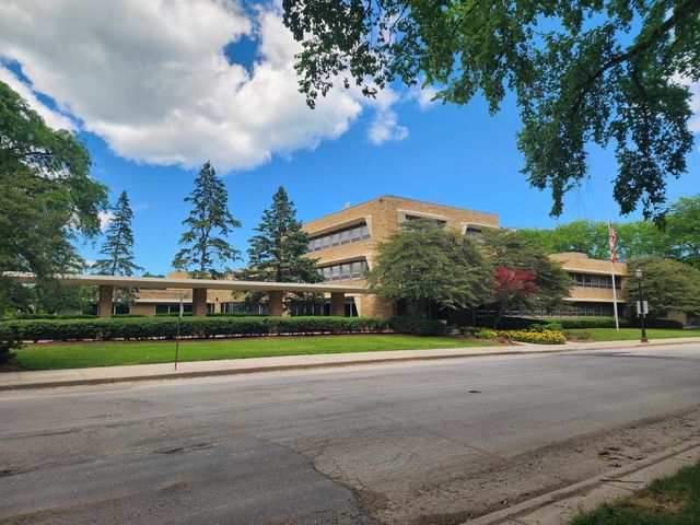 1318 Central Street 1N, Evanston, IL 60201