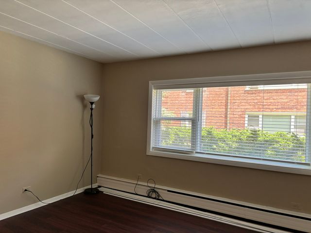1318 Central Street 1N, Evanston, IL 60201