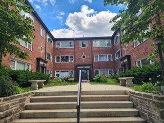 1318 Central Street 1N, Evanston, IL 60201