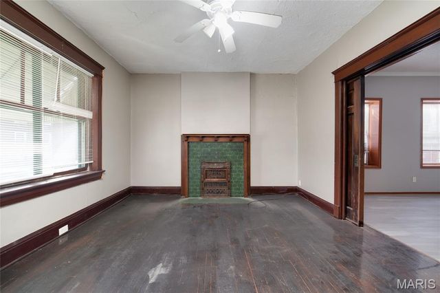 4210 E Carter Avenue, St Louis, MO 63115