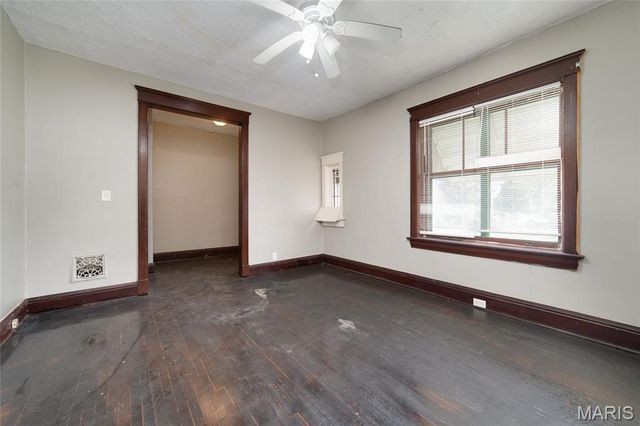 4210 E Carter Avenue, St Louis, MO 63115