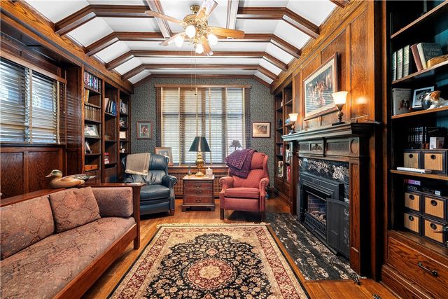 405 W Washington Blvd., Grove City Boro, PA 16127