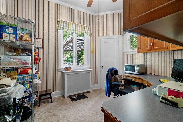 405 W Washington Blvd., Grove City Boro, PA 16127