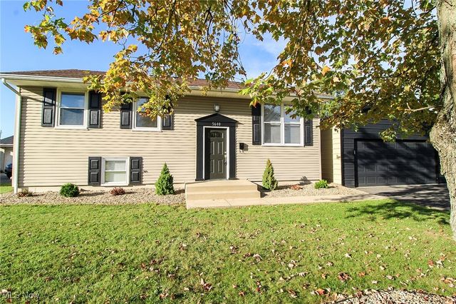 5640 Baylor Avenue, Austintown, OH 44515