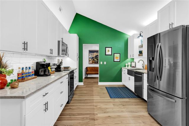 1605 SE P Street, Bentonville, AR 72712