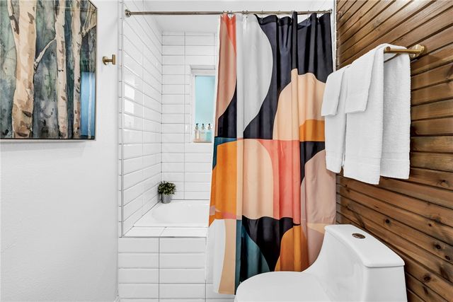 1605 SE P Street, Bentonville, AR 72712