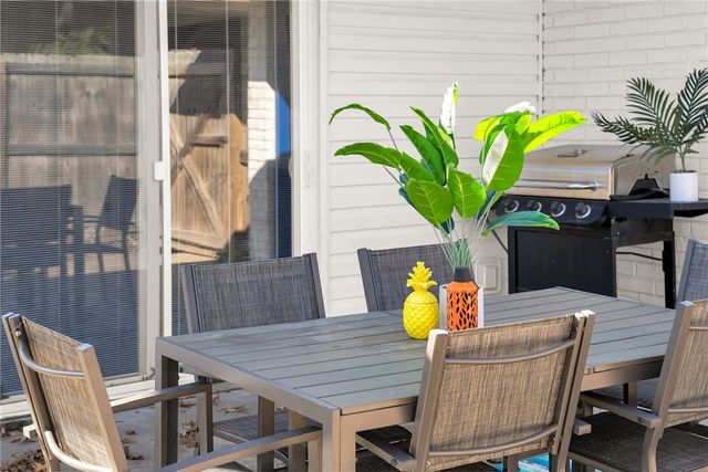 1605 SE P Street, Bentonville, AR 72712