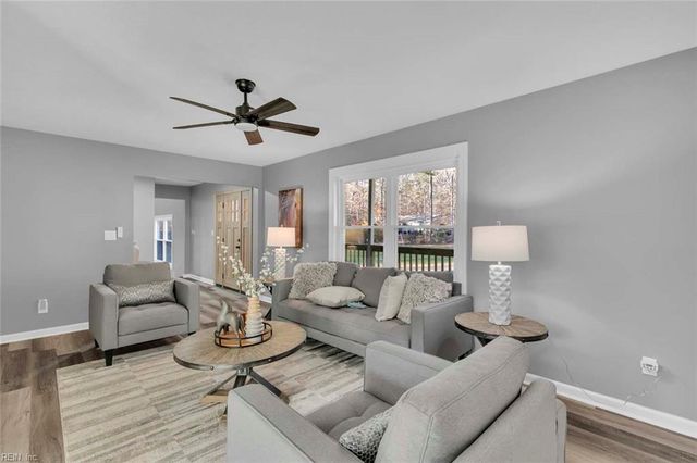 10183 Bumpy RD, Gloucester, VA 23061