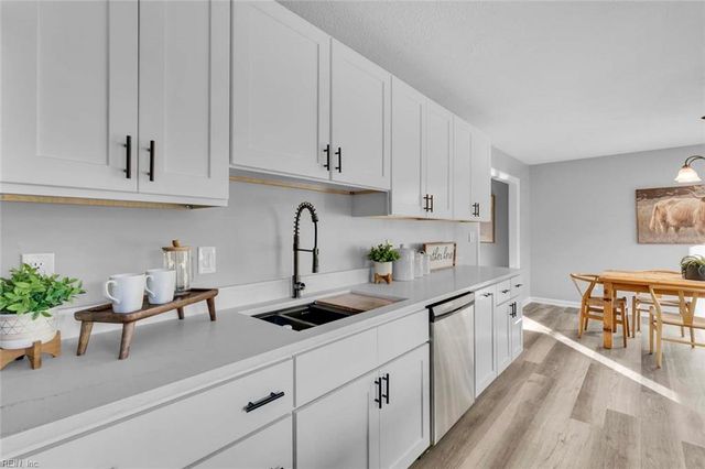 10183 Bumpy RD, Gloucester, VA 23061