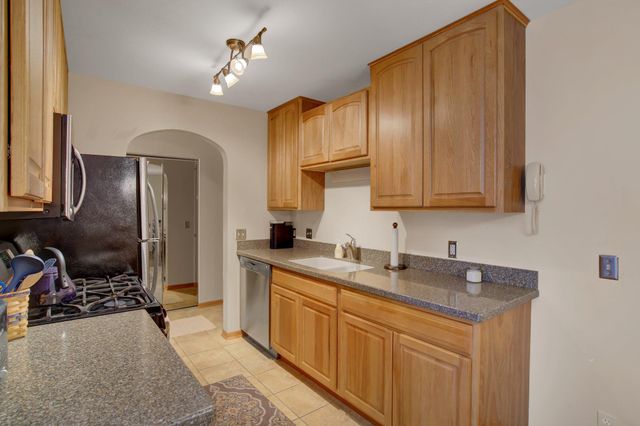 7300 York Avenue S 2063, Edina, MN 55435