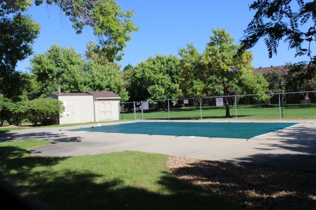 7300 York Avenue S 2063, Edina, MN 55435