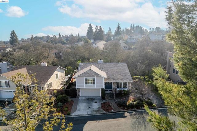 135 Saint Germain Lane, Pleasant Hill, CA 94523