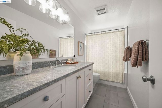 135 Saint Germain Lane, Pleasant Hill, CA 94523