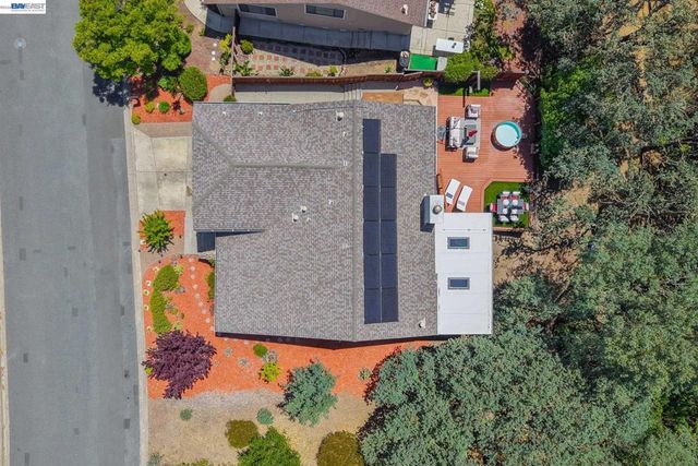 135 Saint Germain Lane, Pleasant Hill, CA 94523