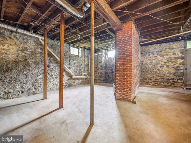 836 OAK HILL AVE, Hagerstown, MD 21742