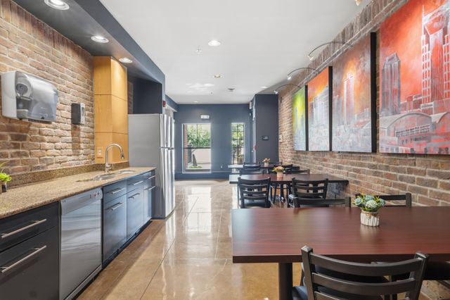1803 Broadway Apt 112, Nashville, TN 37203