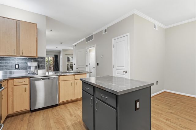 1803 Broadway Apt 112, Nashville, TN 37203