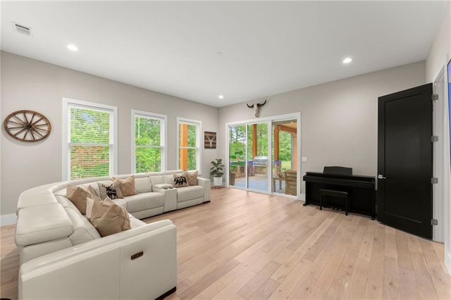 445 Knox Bridge Trail, Canton, GA 30114