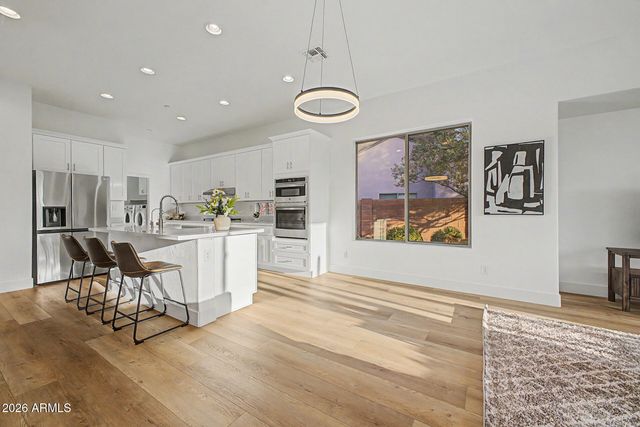 40818 N LYTHAM Court, Phoenix, AZ 85086