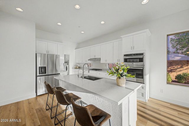 40818 N LYTHAM Court, Phoenix, AZ 85086