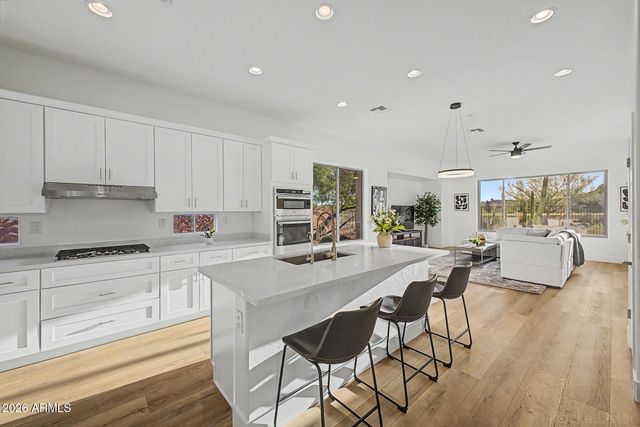 40818 N LYTHAM Court, Phoenix, AZ 85086