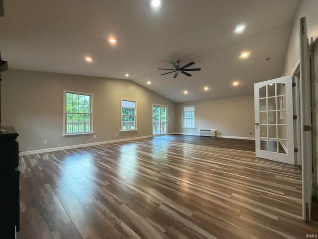 9658 S 1000 E Road, Clarks Hill, IN 47930