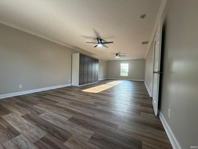 9658 S 1000 E Road, Clarks Hill, IN 47930