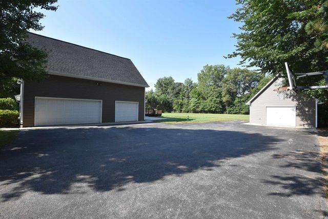 9658 S 1000 E Road, Clarks Hill, IN 47930