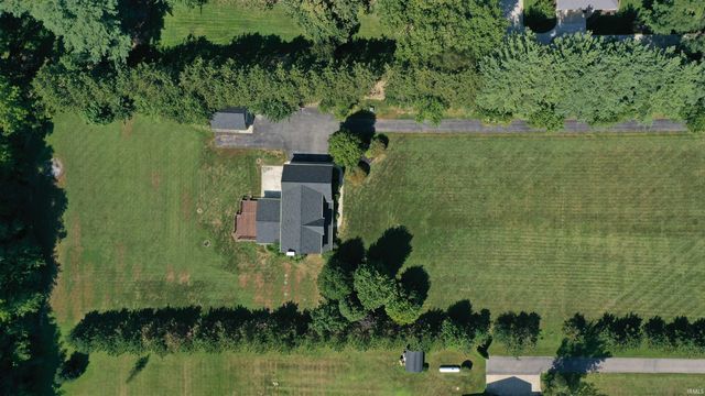 9658 S 1000 E Road, Clarks Hill, IN 47930