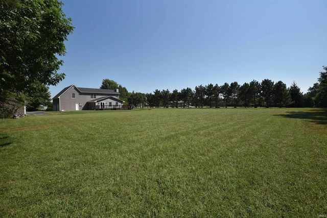 9658 S 1000 E Road, Clarks Hill, IN 47930
