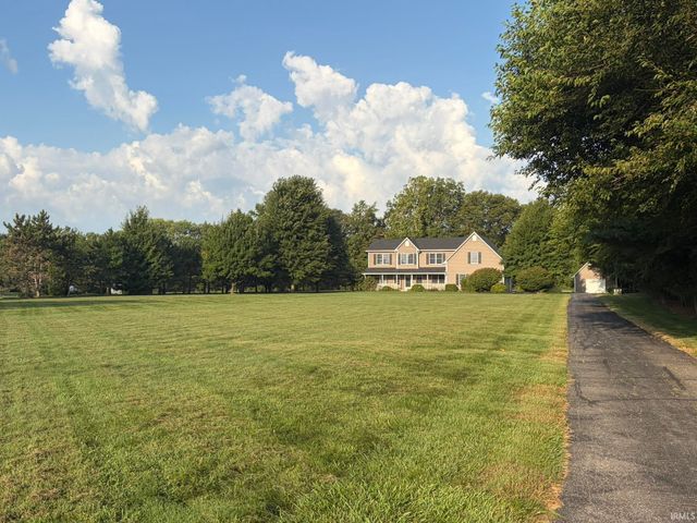 9658 S 1000 E Road, Clarks Hill, IN 47930