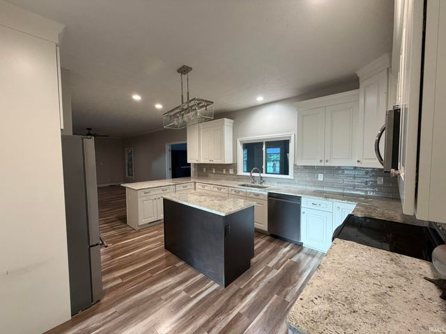 9658 S 1000 E Road, Clarks Hill, IN 47930