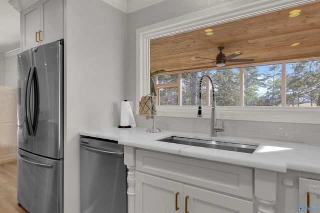 1212 Big Wills Drive NW, Fort Payne, AL 35967