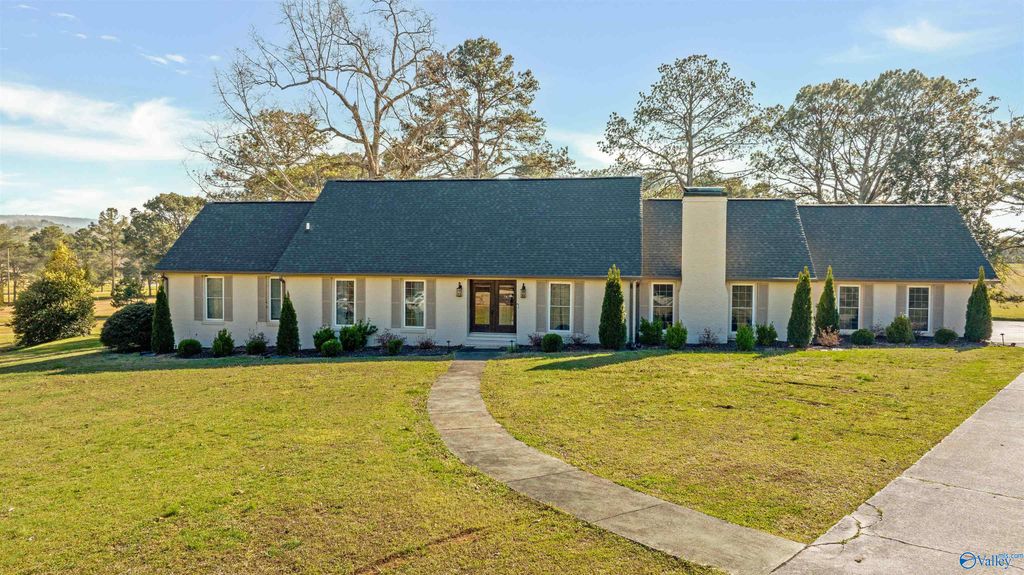 1212 Big Wills Drive NW, Fort Payne, AL 35967