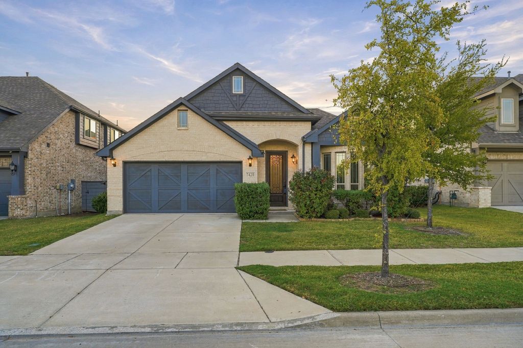 7428 Wispy Willow Lane, Little Elm, TX 76227