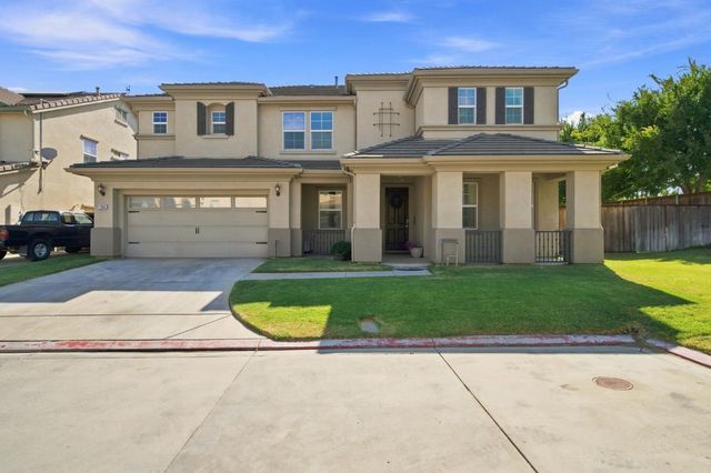 17990 Hidden Well Ln, Lathrop, CA 95330